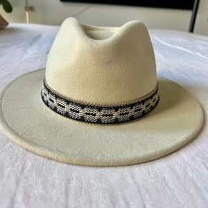 Brixton Felt Fedora Cream with Blue Hat Band Size 7 (S) 56cm